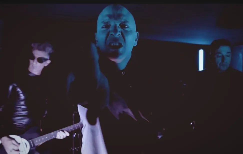 Corpus Delicti vuelve con "Chaos" + single exclusivo en vinilo, "The Crown"